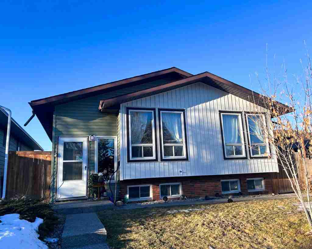 Home 15 Impress-Roofing-Calgary-Work