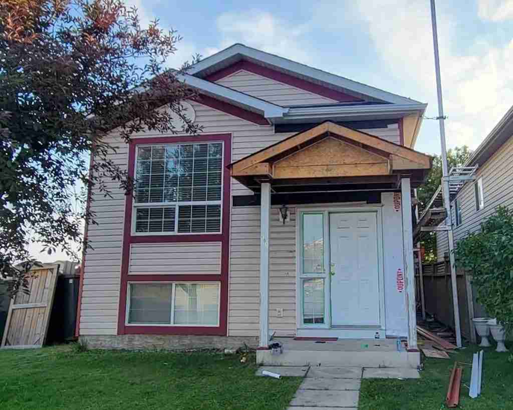 Home 18 Impress-Roofing-Calgary-Work-3